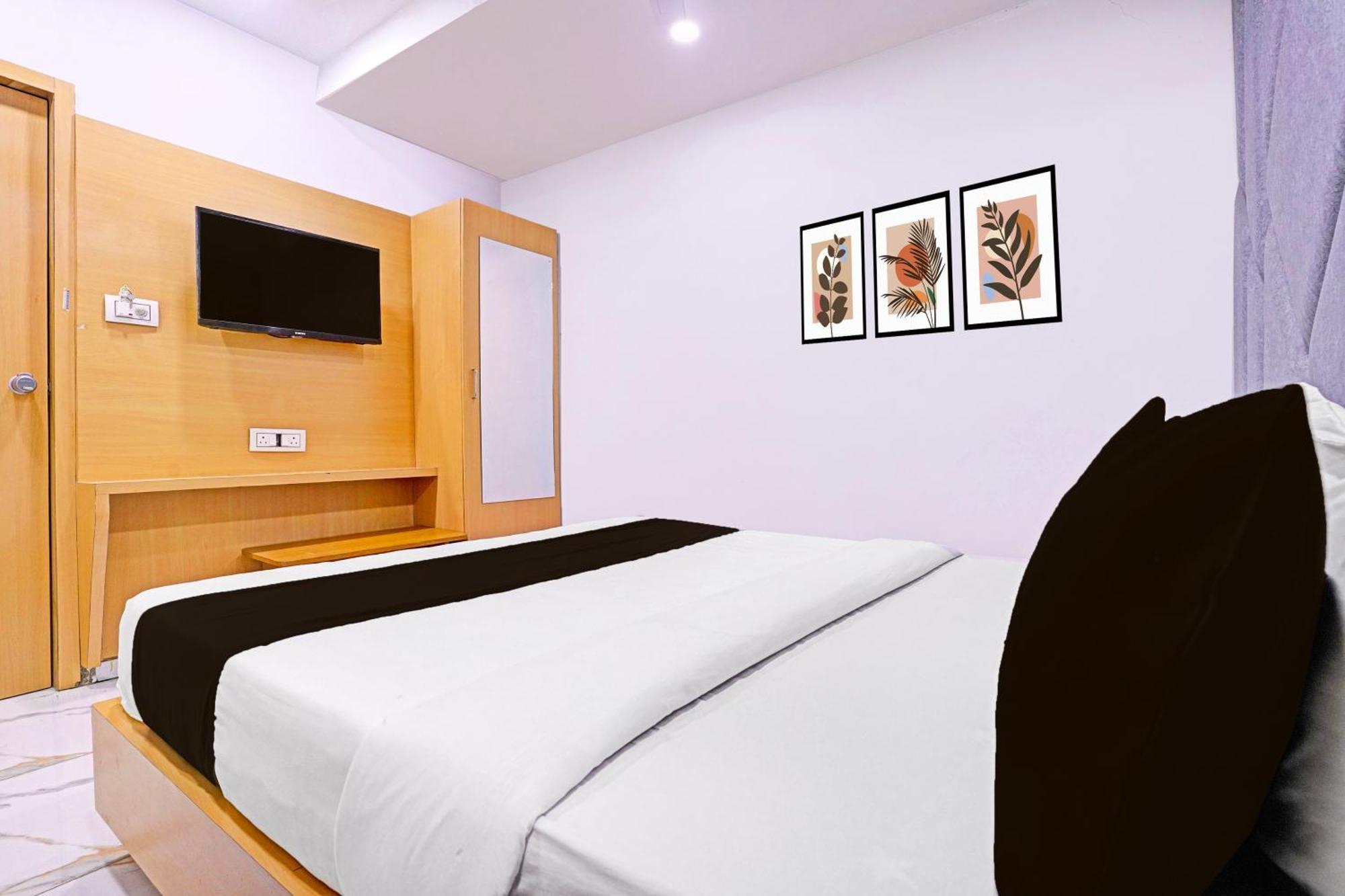 Hotel O Patang 24 아흐메다바드 외부 사진