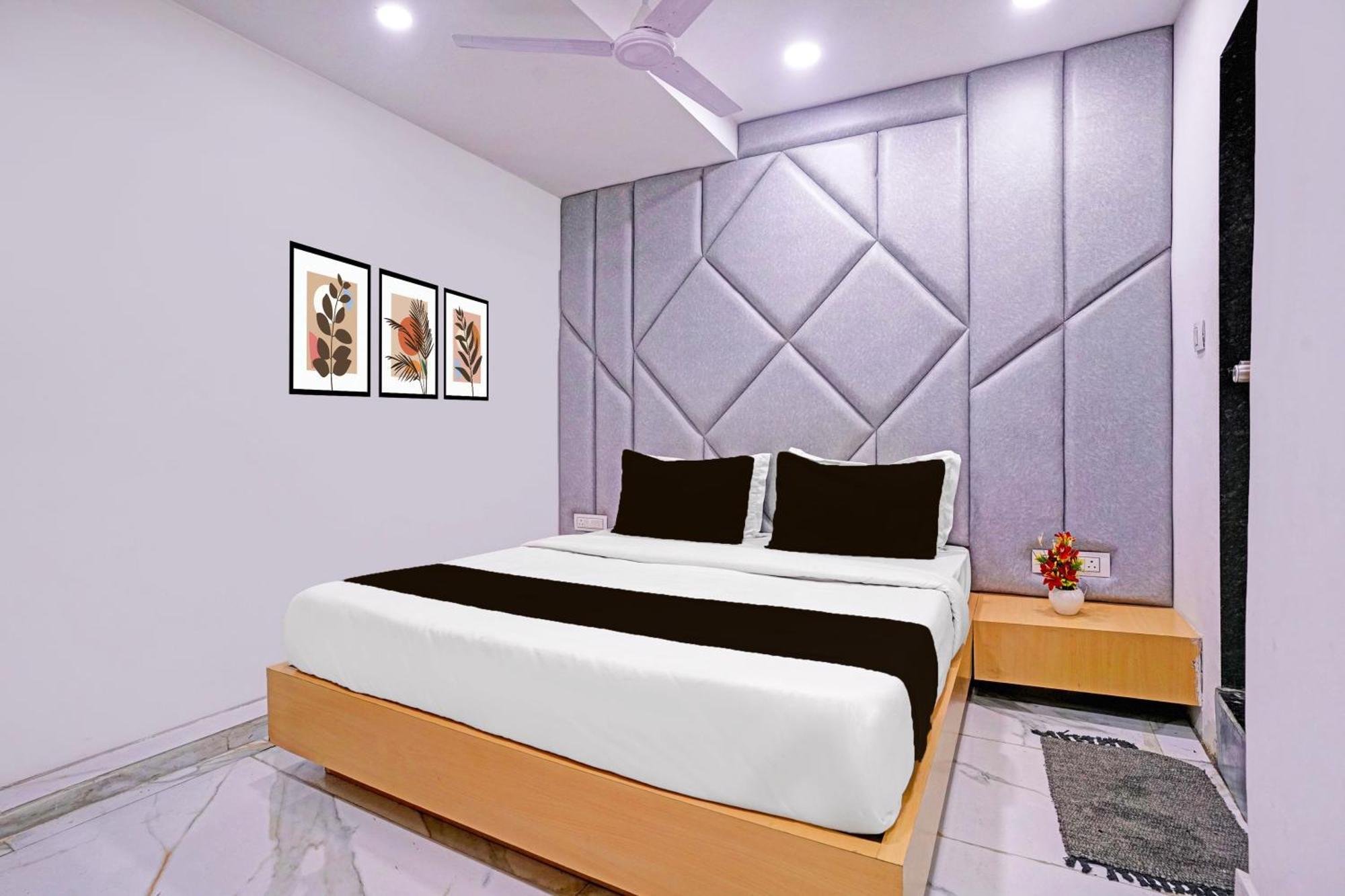 Hotel O Patang 24 아흐메다바드 외부 사진