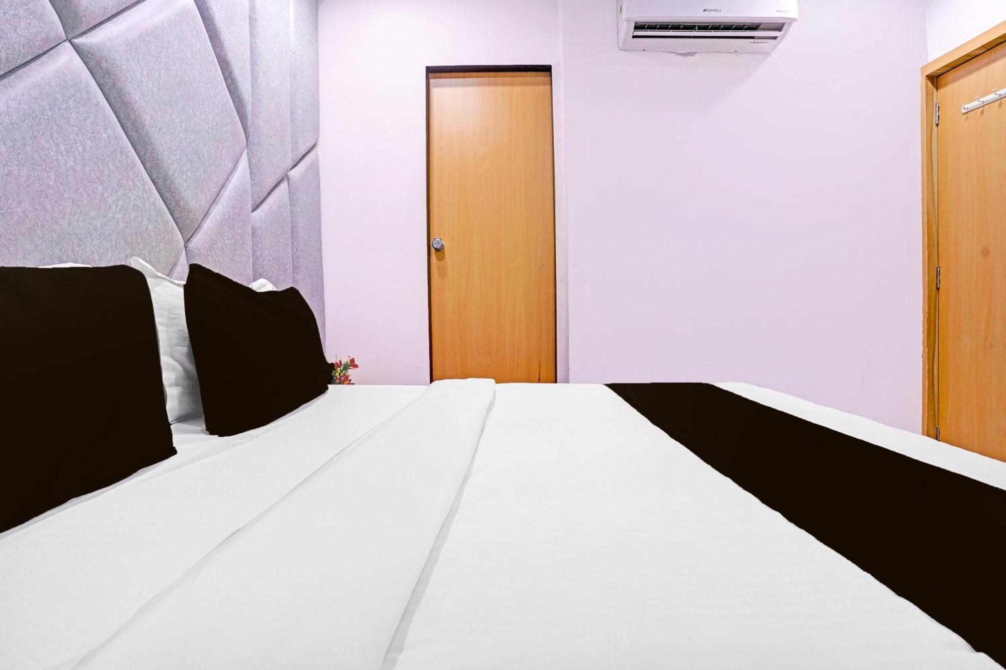 Hotel O Patang 24 아흐메다바드 외부 사진