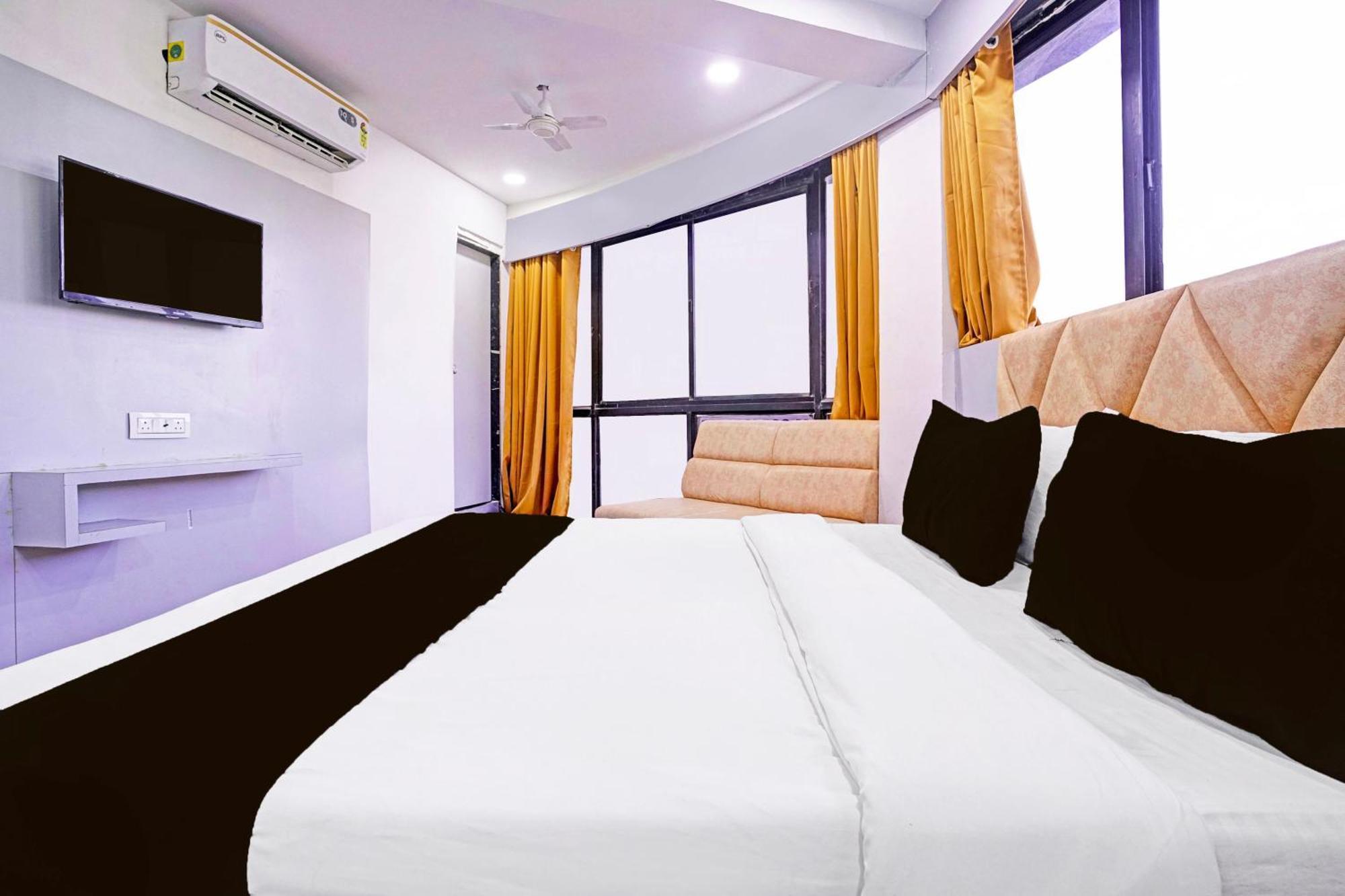 Hotel O Patang 24 아흐메다바드 외부 사진